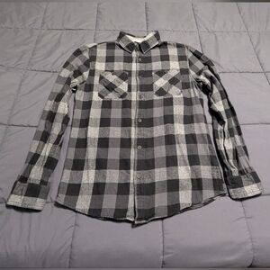 URBAN PIPELINE Awesomely Soft Black & Grey Plaid Mens Small button down Shirt
